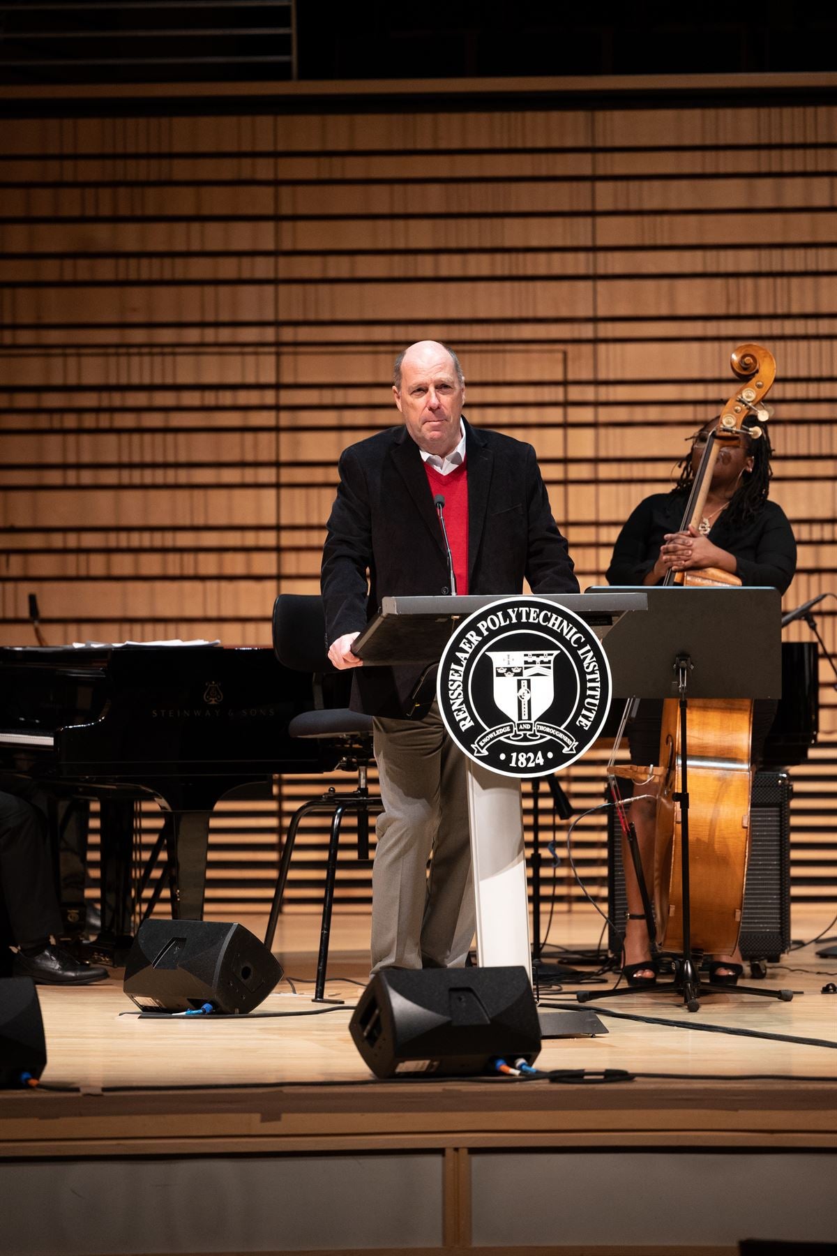 President Schmidt invited the audience at the Holiday Concert to reception following.